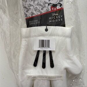 Disney White and Black Oven Mitt